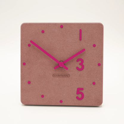 LXVAR Desktra_rot_fuchsia