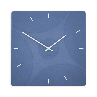 LXVAR Quadriva_blau_weiss