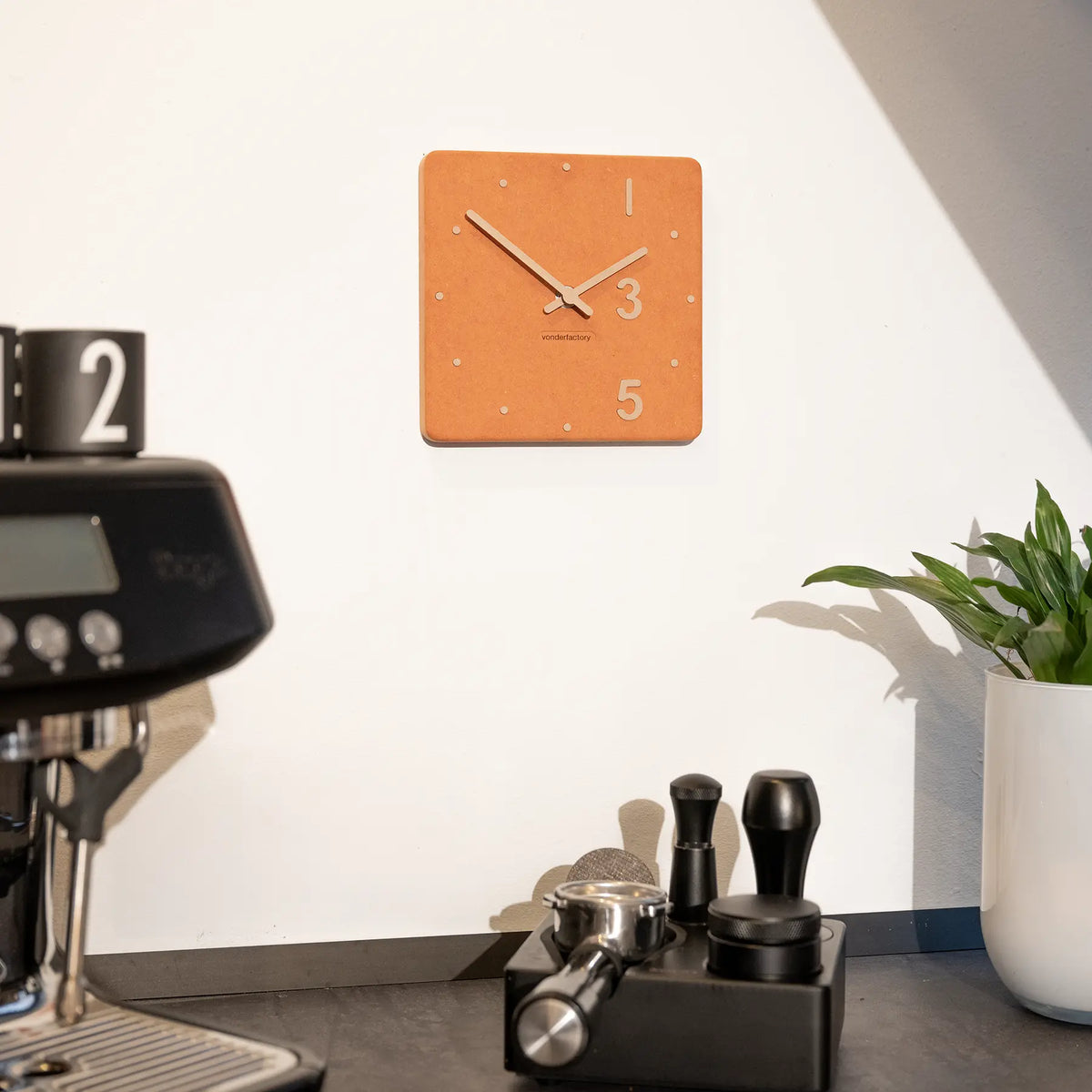 LUXHORA Desktra Desk Clock