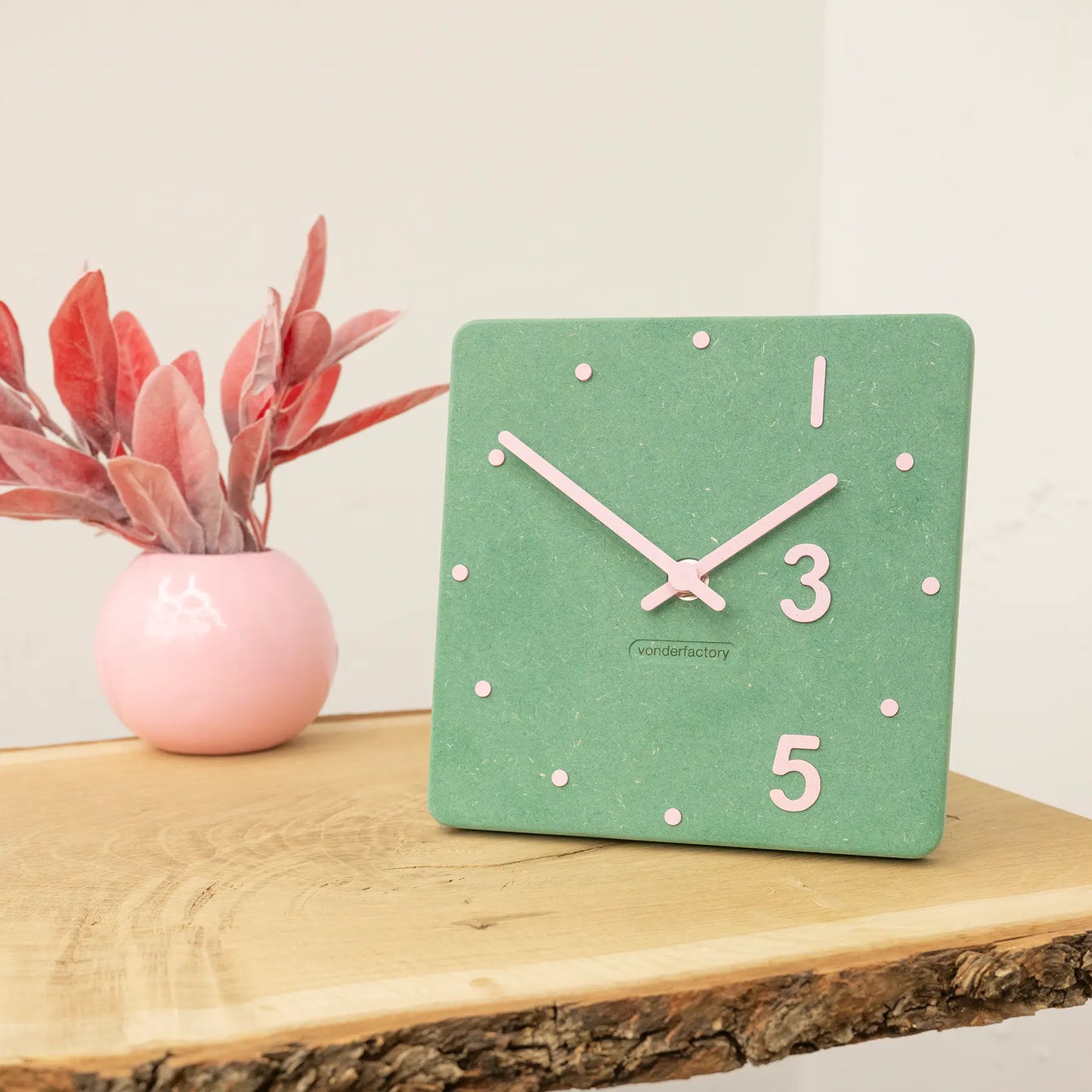 LUXHORA Desktra Desk Clock