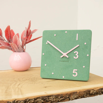 LUXHORA Desktra Desk Clock