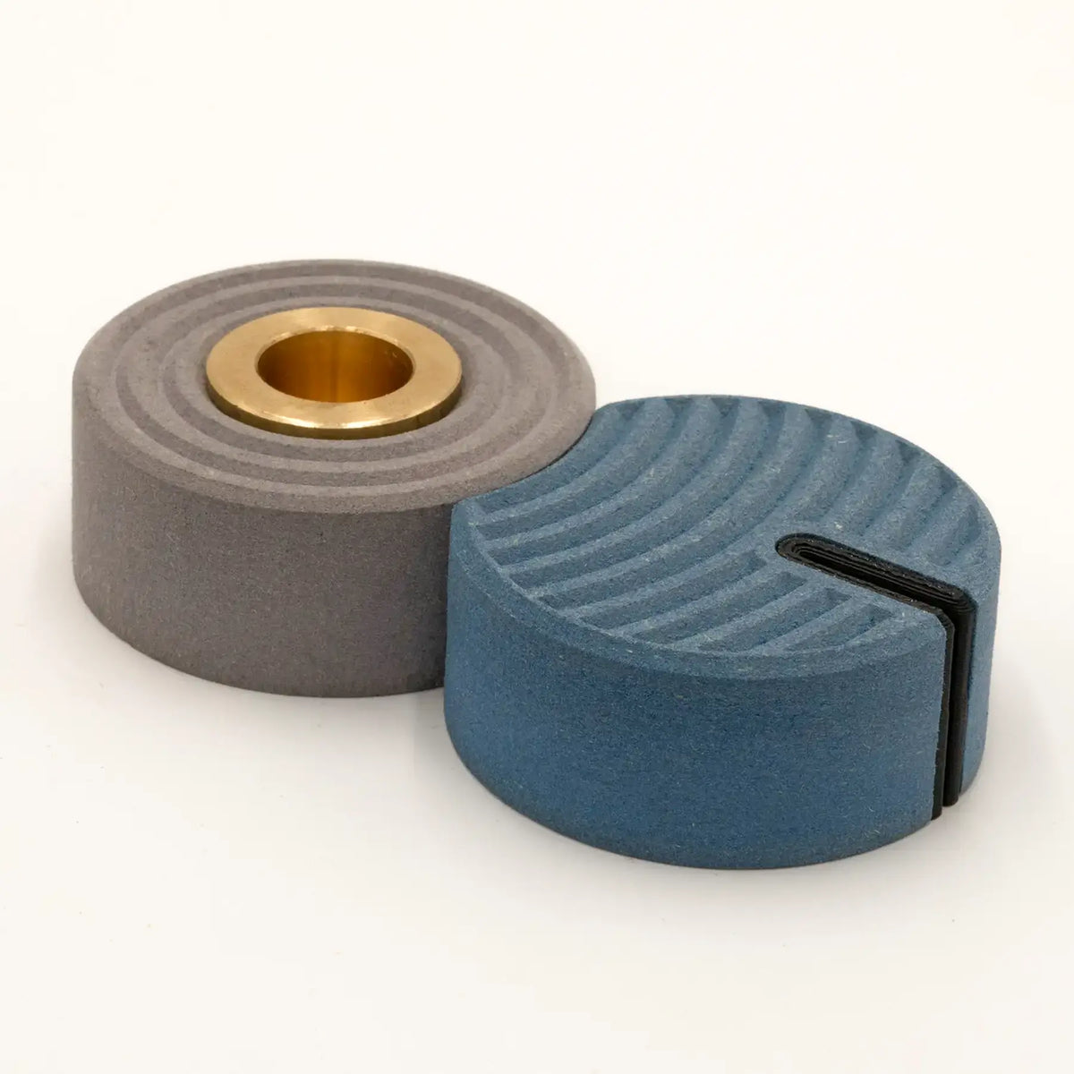Ringcut – Candle Holder + Card Holder