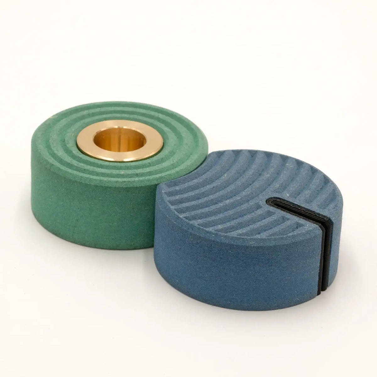 Ringcut – Candle Holder + Card Holder