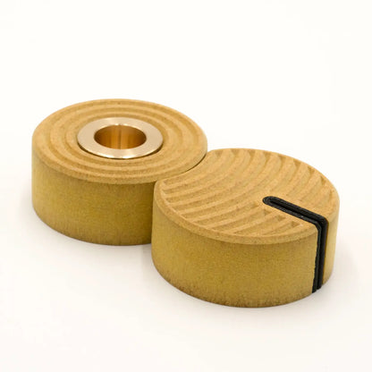 Ringcut – Candle Holder + Card Holder