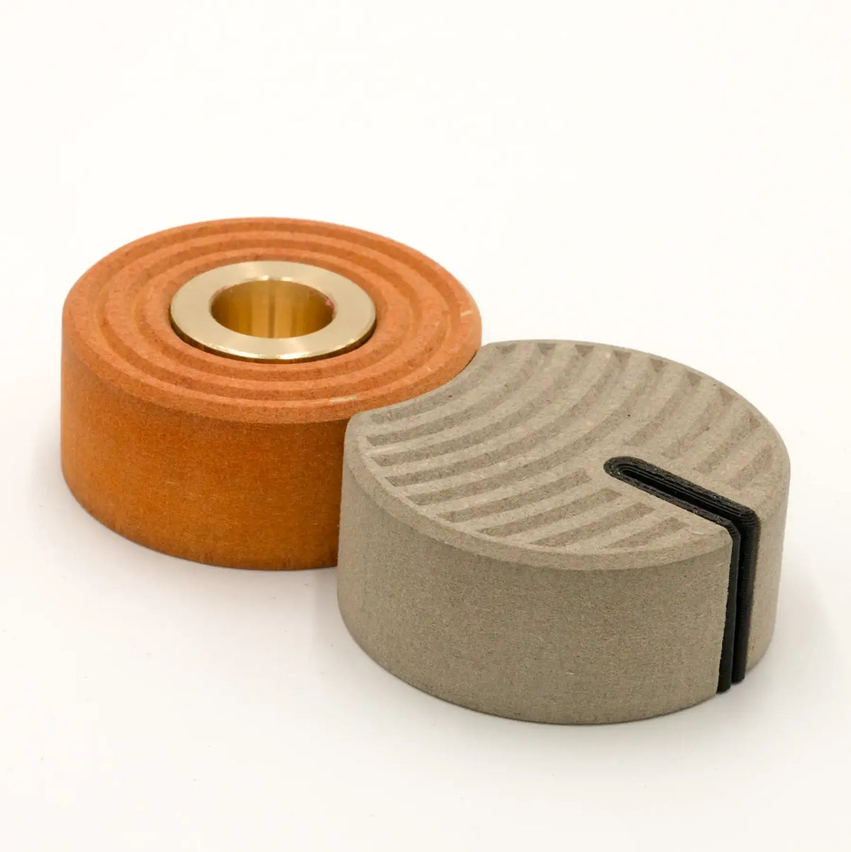 Ringcut – Candle Holder + Card Holder