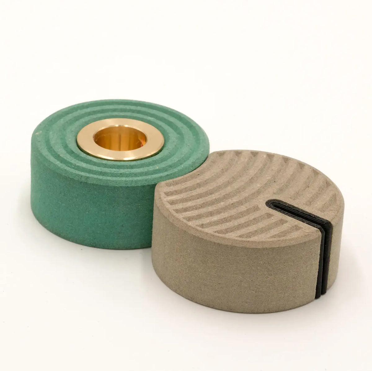 Ringcut – Candle Holder + Card Holder